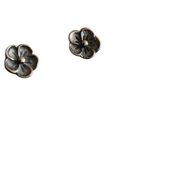 Titanium Black Flower Stud Earrings - Picture 1 of 4